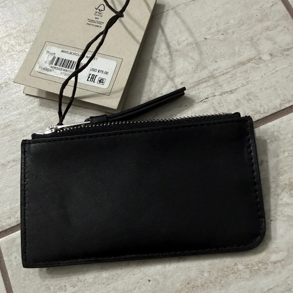 All Saints Black Card Holder with Zipper..NWT..
Leather - Picture 6 of 7